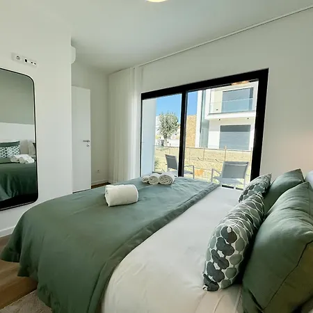 Casa Do Cruzeiro - By Sch Villa Foz do Arelho