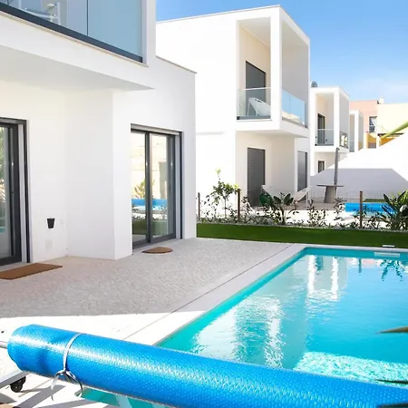 Casa Do Cruzeiro - By Sch * Foz do Arelho