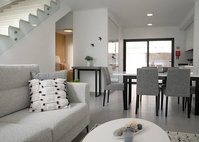 Casa Do Cruzeiro - By Sch *